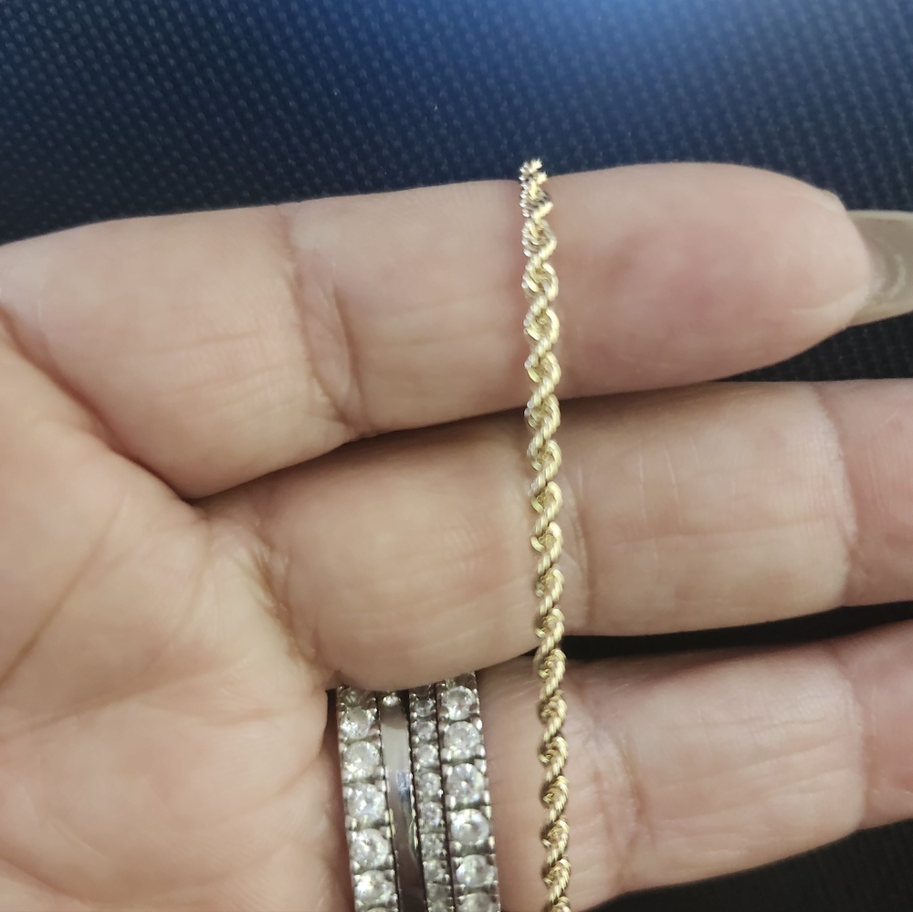10kt Solid Gold Rope Bracelet – 6.74 Length – Classic & Timeless - Picture 4 of 15